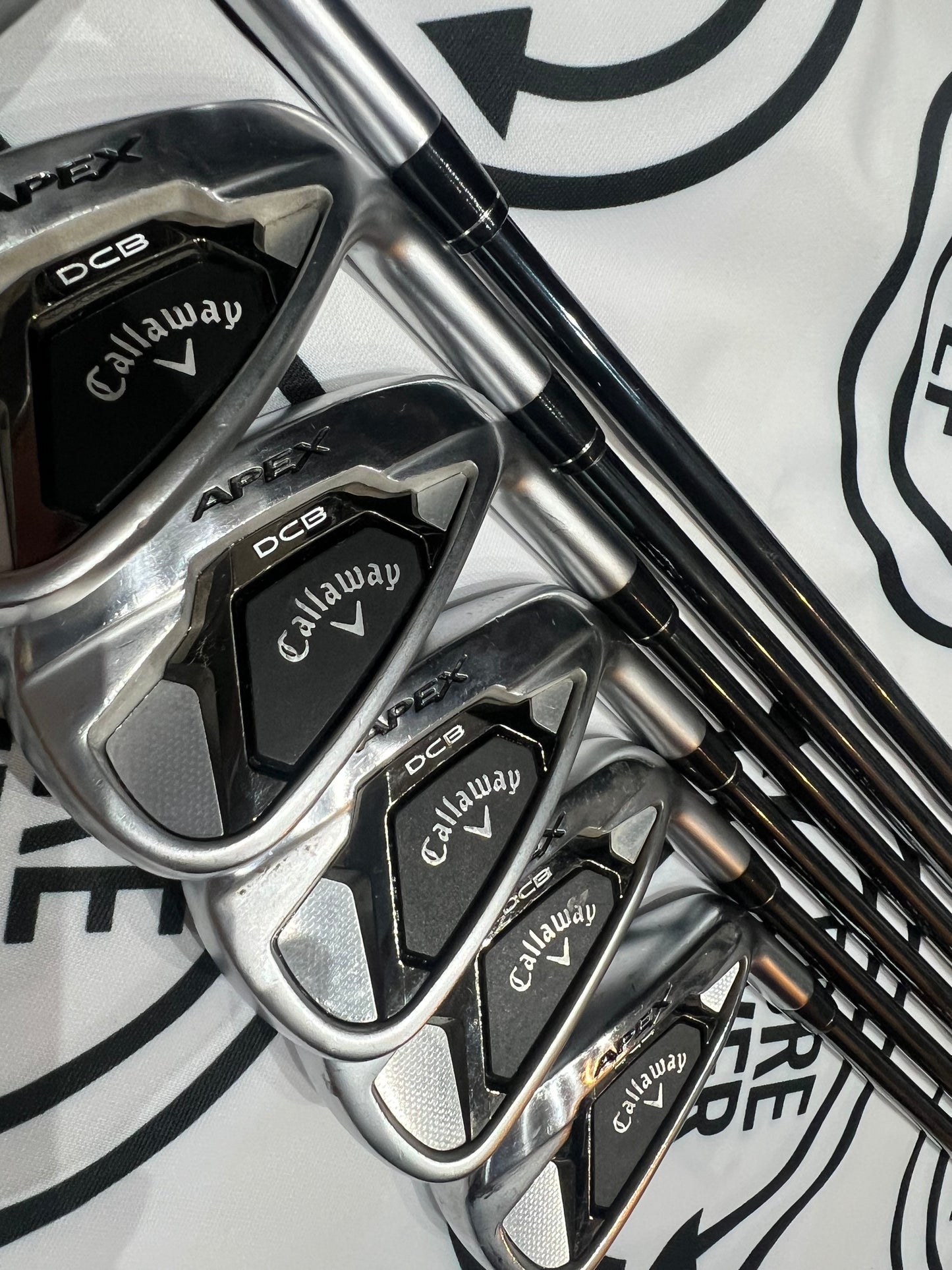 CALLAWAY DCB IRONS / 6 - AW / Mens RH / 65g Reg Flex / Graphite Shafts