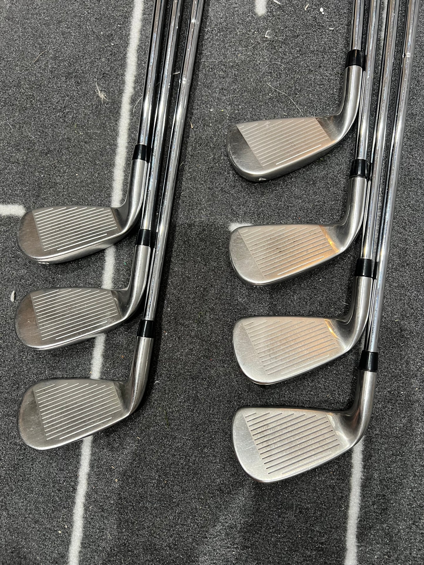 COBRA AMP CELL S IRONS (4 - PW), Mens RH, Regular Flex
