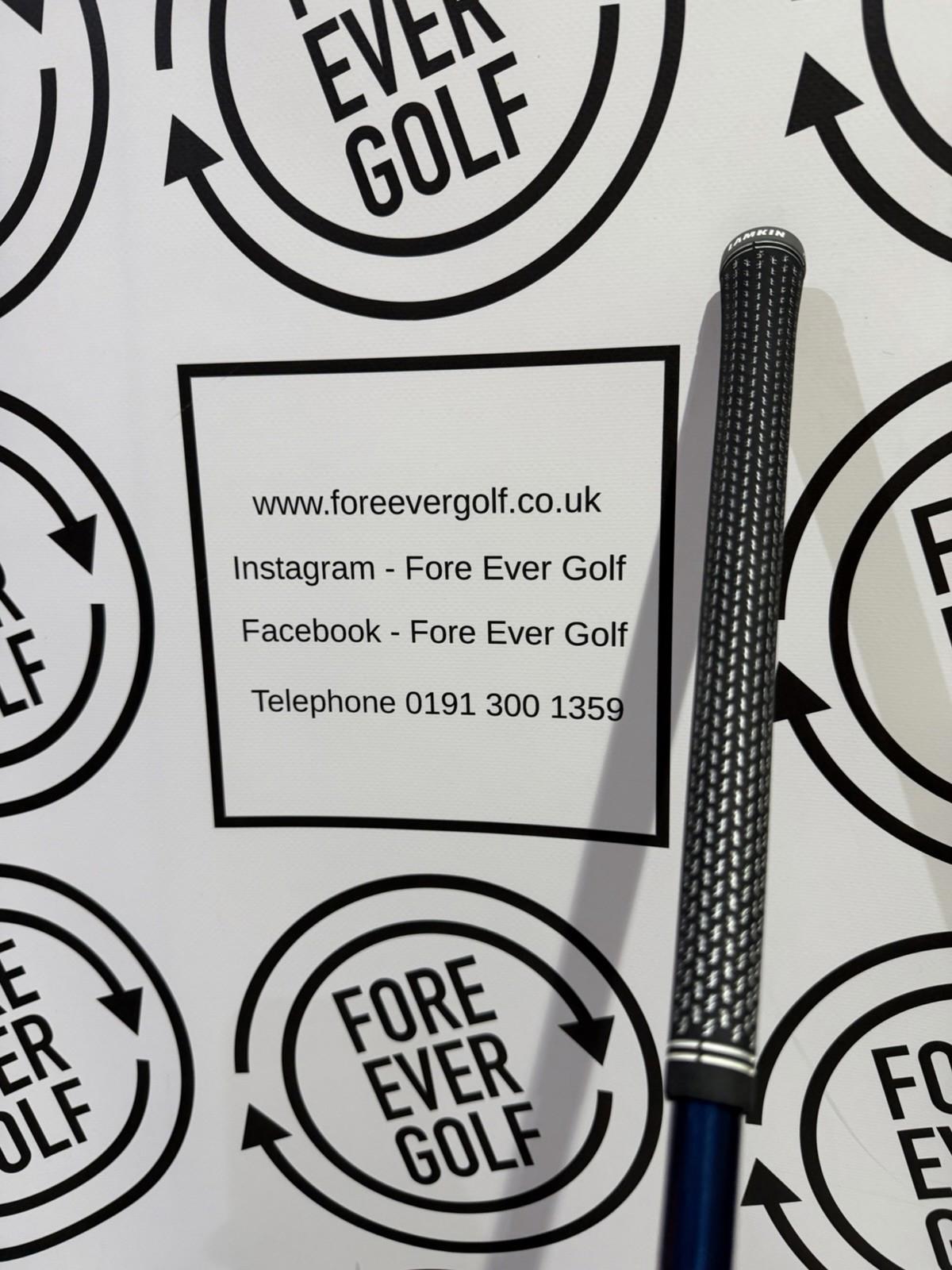 TAYLORMADE SIM2 MAX 4 HYBRID / 22 Degree / RH / 60g Reg Flex / NEW