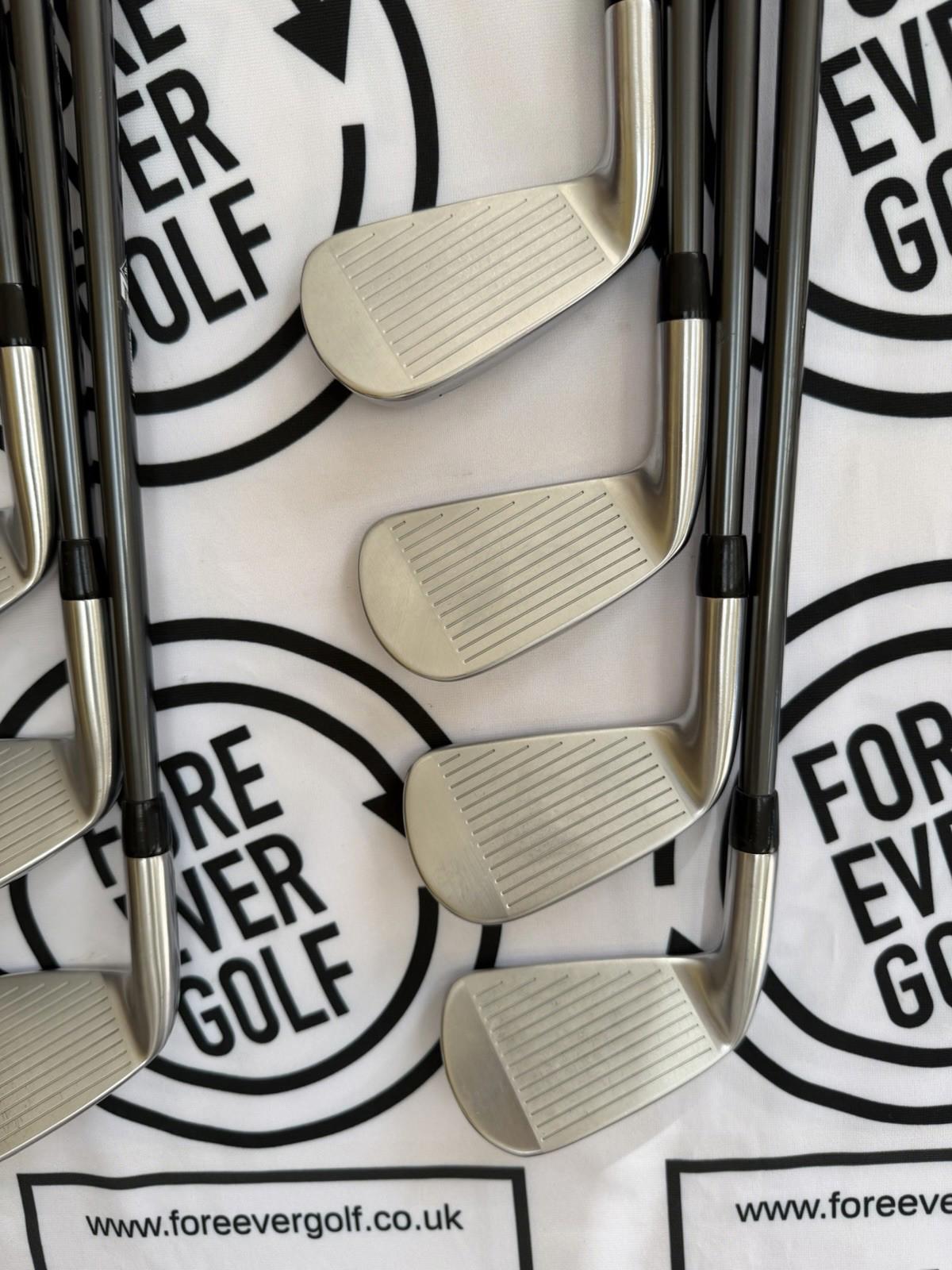 TITLEIST T250 IRONS / 4 - PW + 48 / RH / 65g Reg Flex MMT Graphite Shafts / VGC