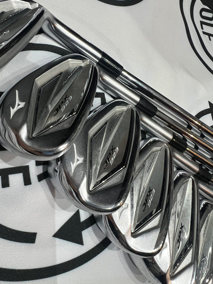 MIZUNO JPX 923 FORGED IRONS / 5 - GW / Mens RH / Stiff Flex