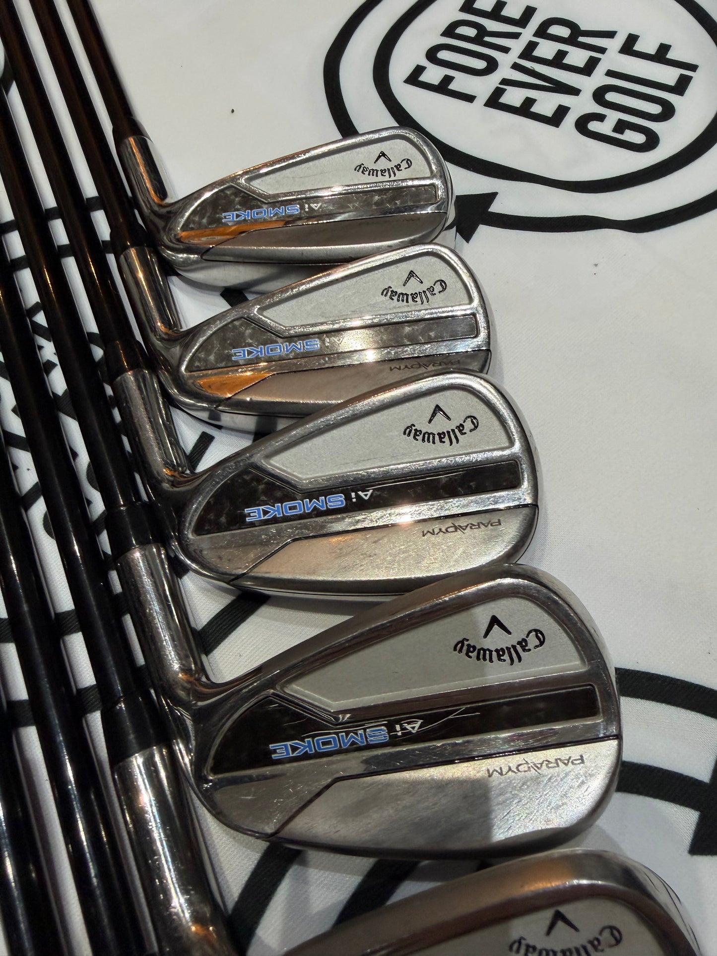 CALLAWAY Ai SMOKE IRONS / 6 - SW / RH / 85g Reg Flex Graphite Shafts