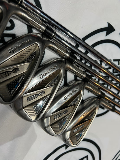 TAYLORMADE SIM2 IRONS / 5 - PW / Mens RH / 95g Reg Flex