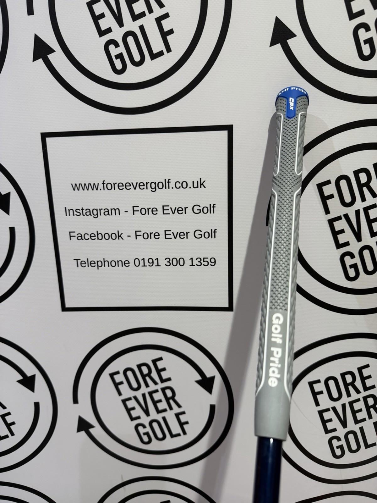 TAYLORMADE SIM2 MAX 5 WOOD / 18 Degree / Mens RH / 50g Reg Flex / MINT USED