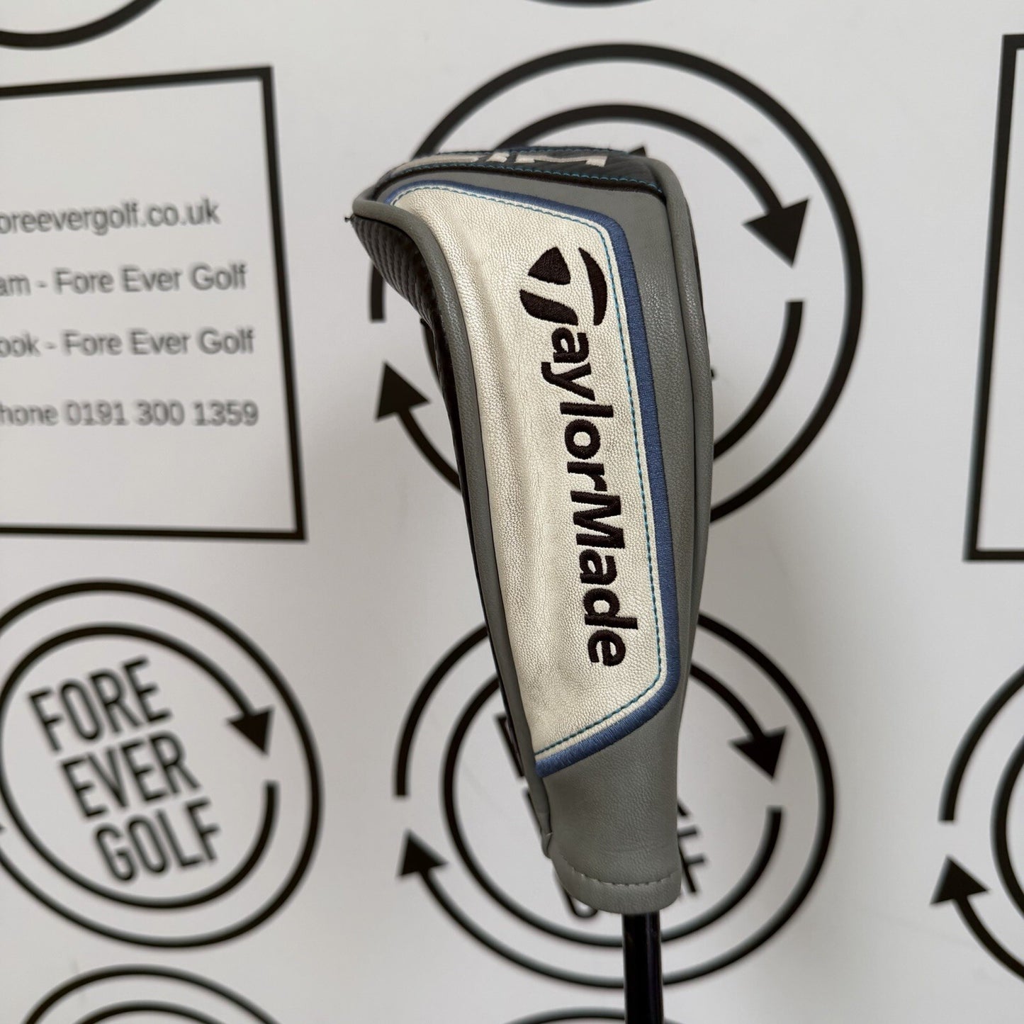 TAYLORMADE SIM MAX 4 HYBRID / 22 Deg / RH / 70g Stiff Flex / GOOD USED