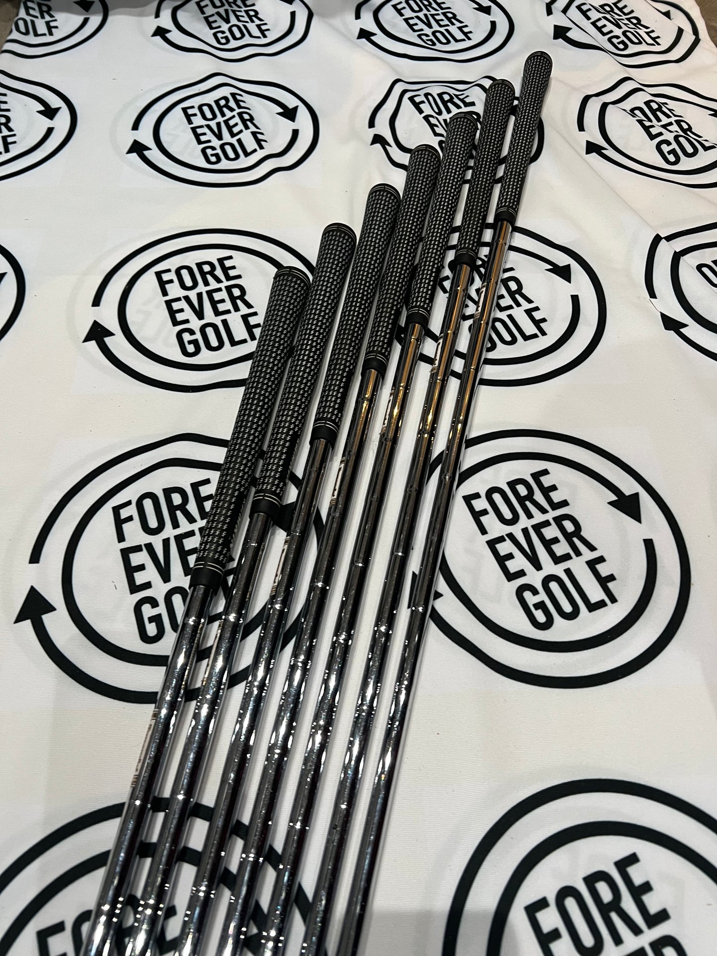 TITLEIST AP1 716 IRONS / 5 - PW / 127g Reg Flex / Mens RH