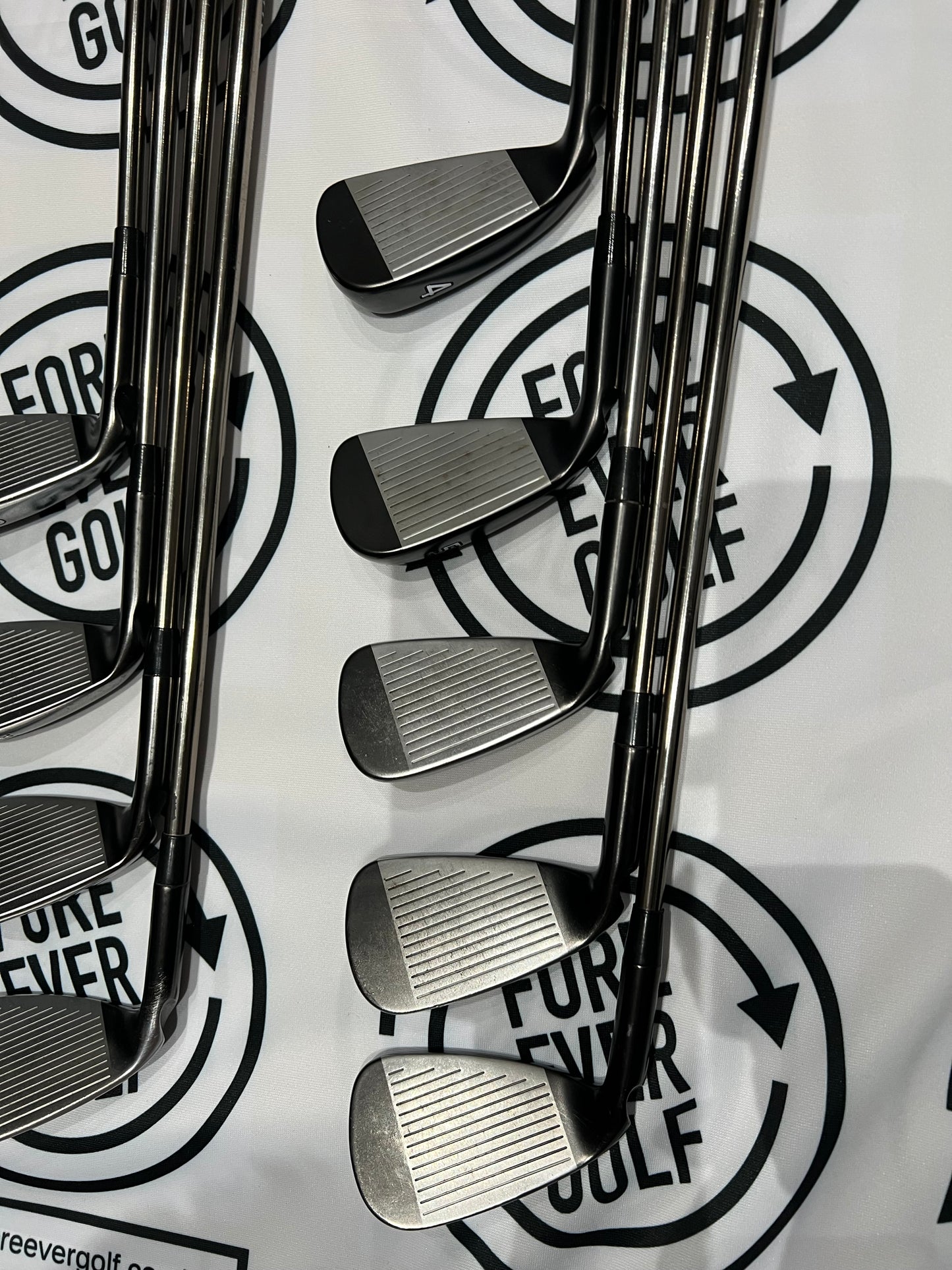 PING G710 IRONS / 4 - SW / Blue Dot / RH / Reg Flex Graphite Shafts