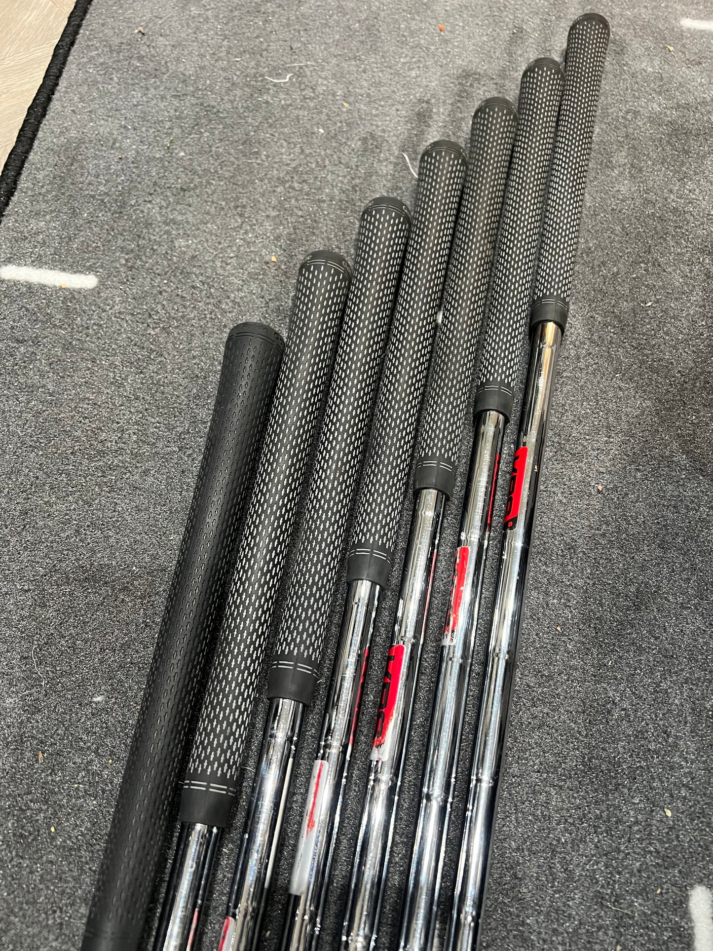 TITLEIST T300 IRONS (2021) / 5 - GW / Mens RH / Stiff Flex