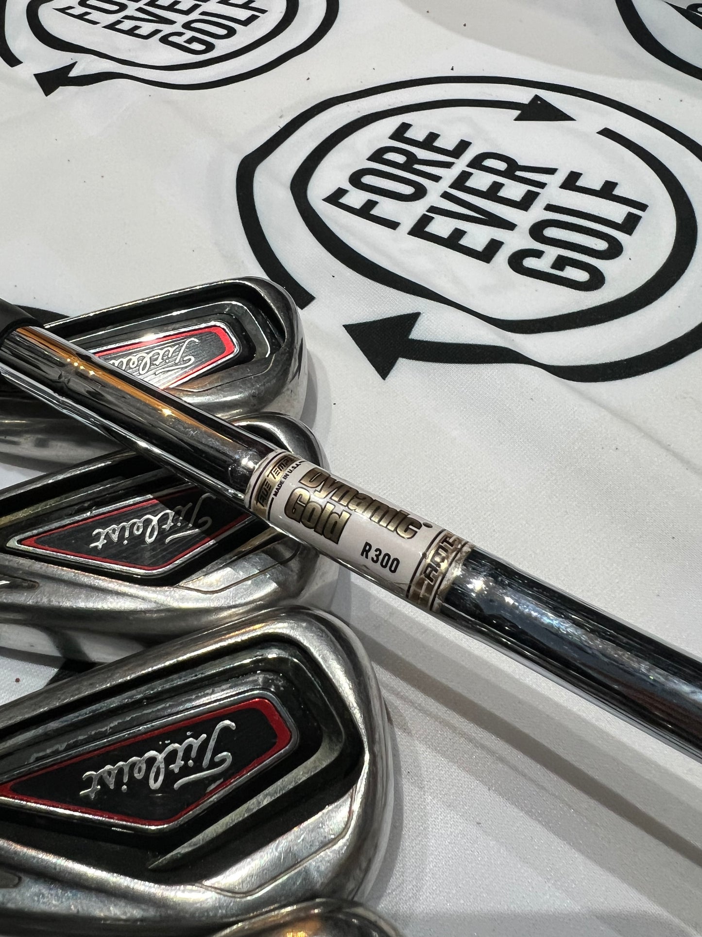 TITLEIST AP1 716 IRONS / 5 - PW / 127g Reg Flex / Mens RH