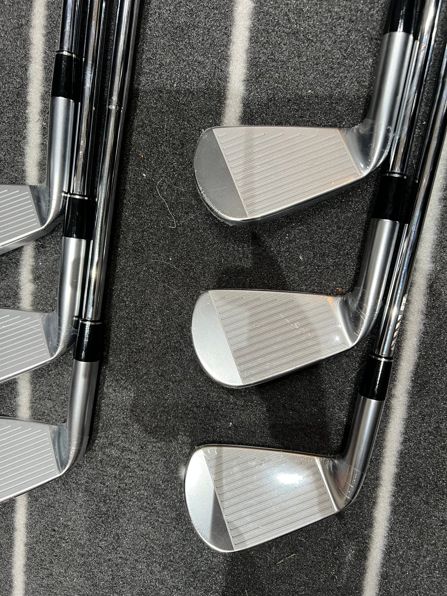 SRIXON ZXi7 IRONS / 5-PW / 115g Stiff Flex