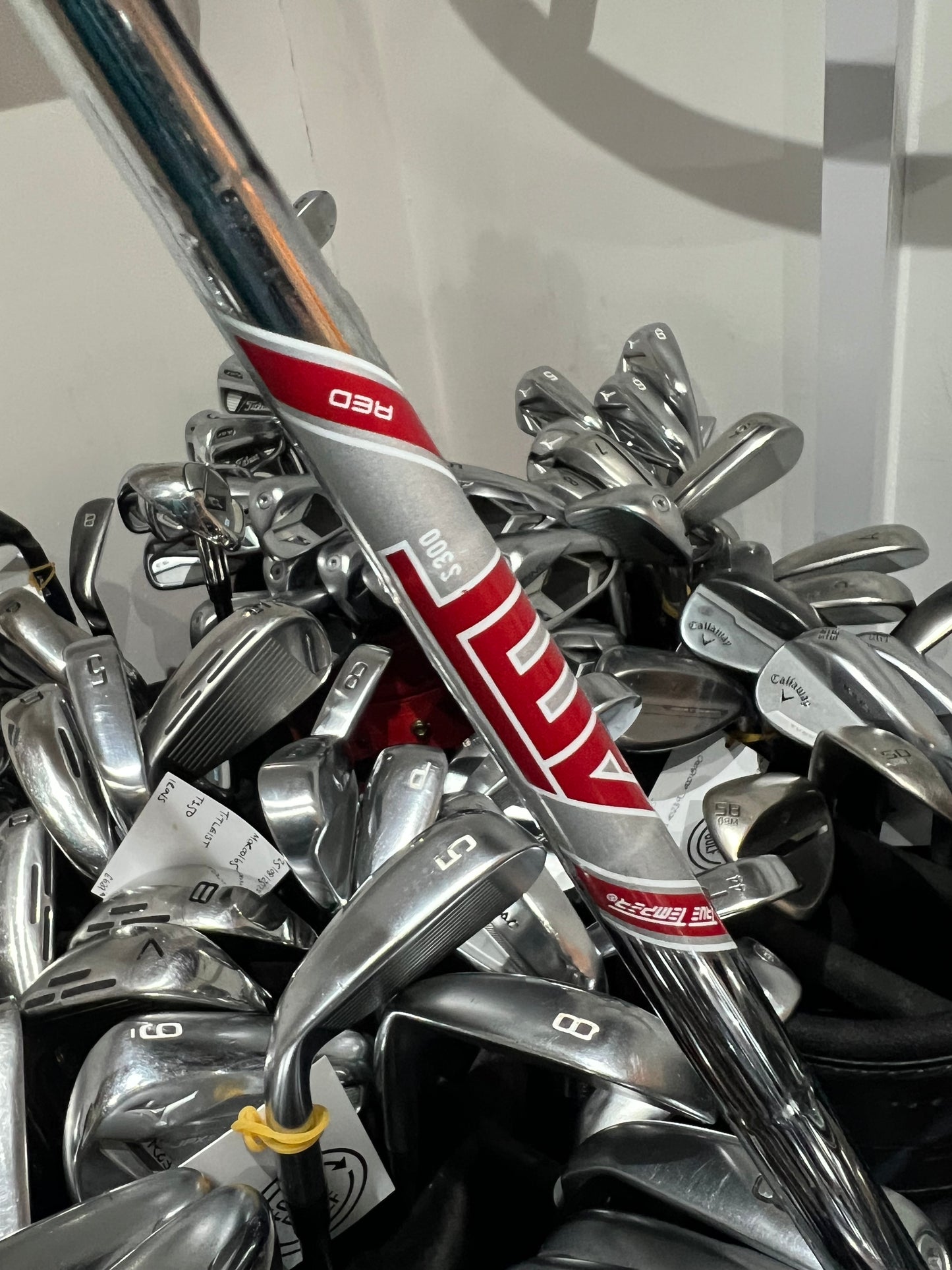 TITLEIST T300 (2019) IRONS / 5 - GW / Mens RH / 95g Stiff Flex
