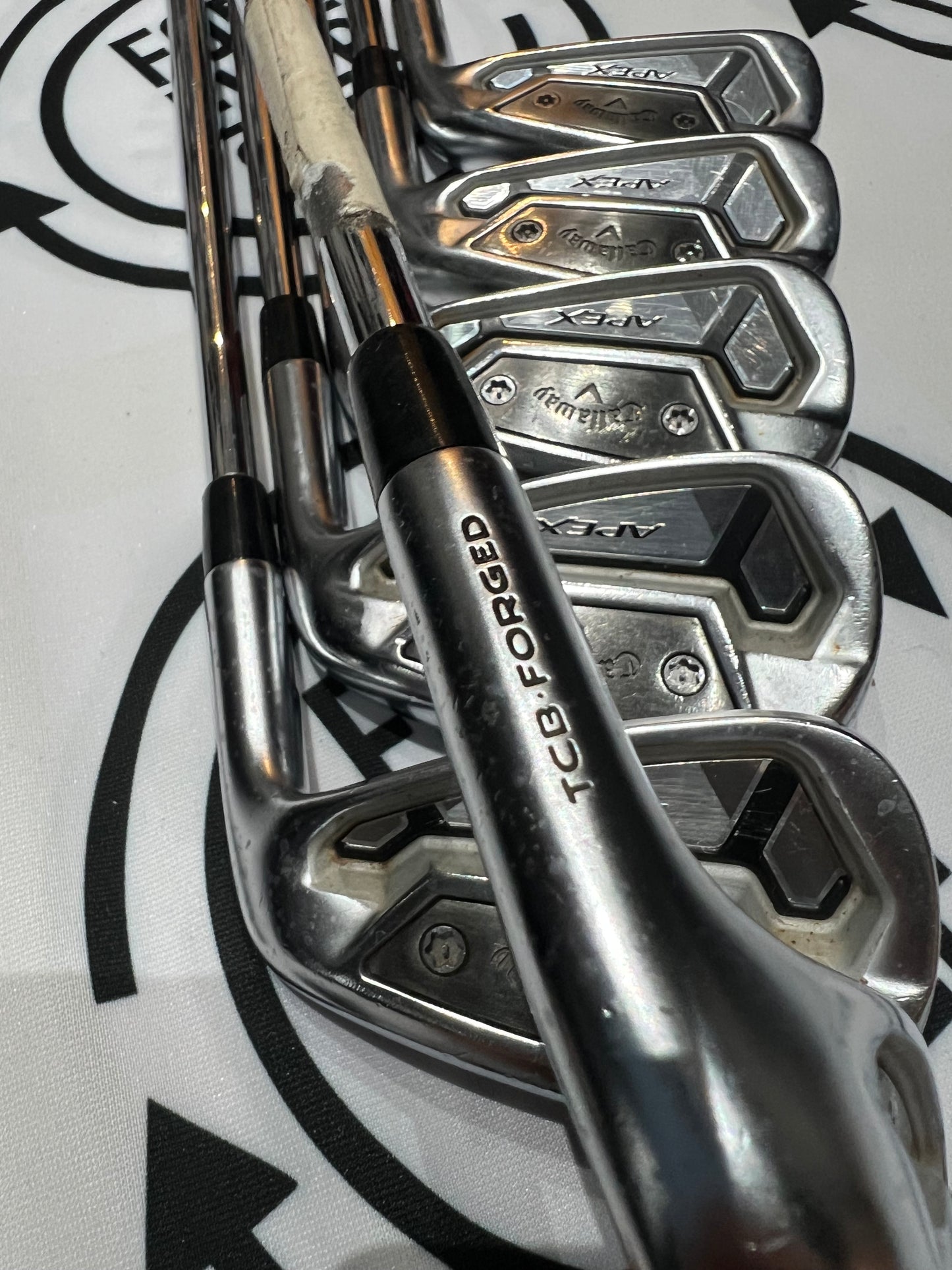 CALAWAY APEX TCB FORGED IRONS / 5 - PW / Mens RH / 120g Stiff Flex
