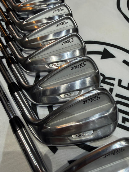 TITLEIST T100 (2021) IRONS / 4 - PW / RH / Stiff Flex