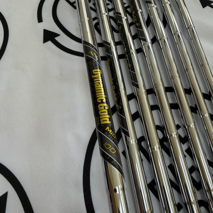 MIZUNO JPX 925 FORGED IRONS / 5 - GW / Mens RH / 100g Reg Flex / MINT USED