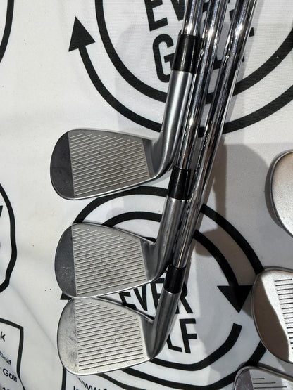 CALLAWAY APEX PRO ‘19 IRONS / 4 - PW / Mens RH / 125g X Flex Shafts / V.GOOD