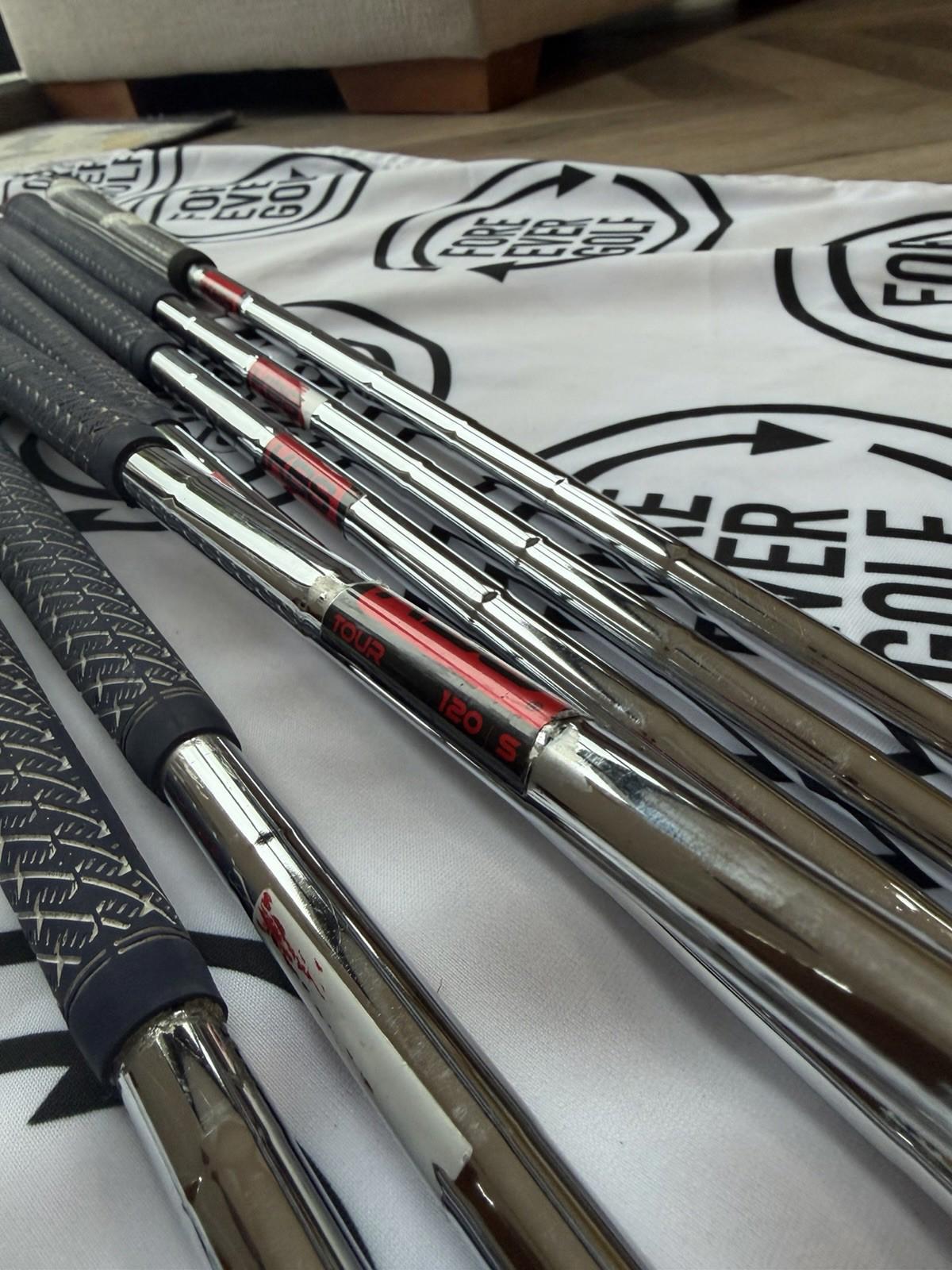 PING i230 IRONS / 4 - PW / Mens RH /  BLUE Dot / 120g Stiff Flex / GOOD USED