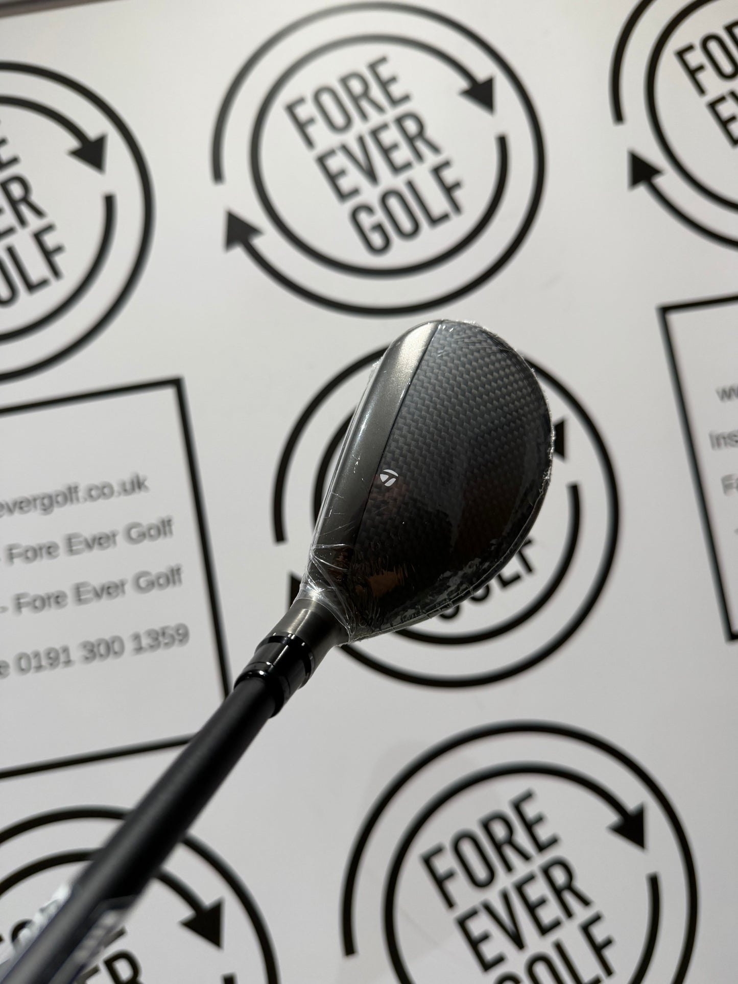 TAYLORMADE Qi35 3 HYBRID / 19 Deg / RH / 70g Stiff Flex