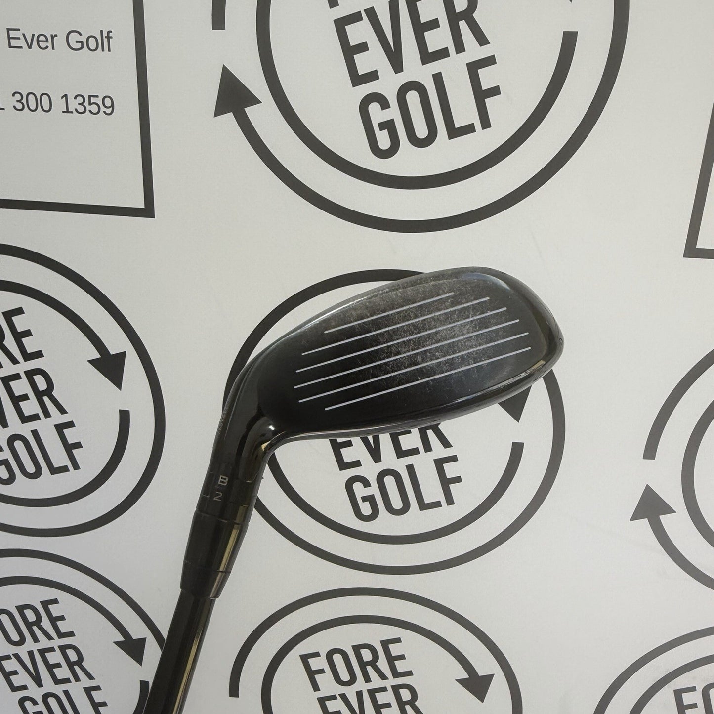 TITLEIST TSR3 3 HYBRID / 19 Degree / RH / 80g Stiff Flex / GOOD USED