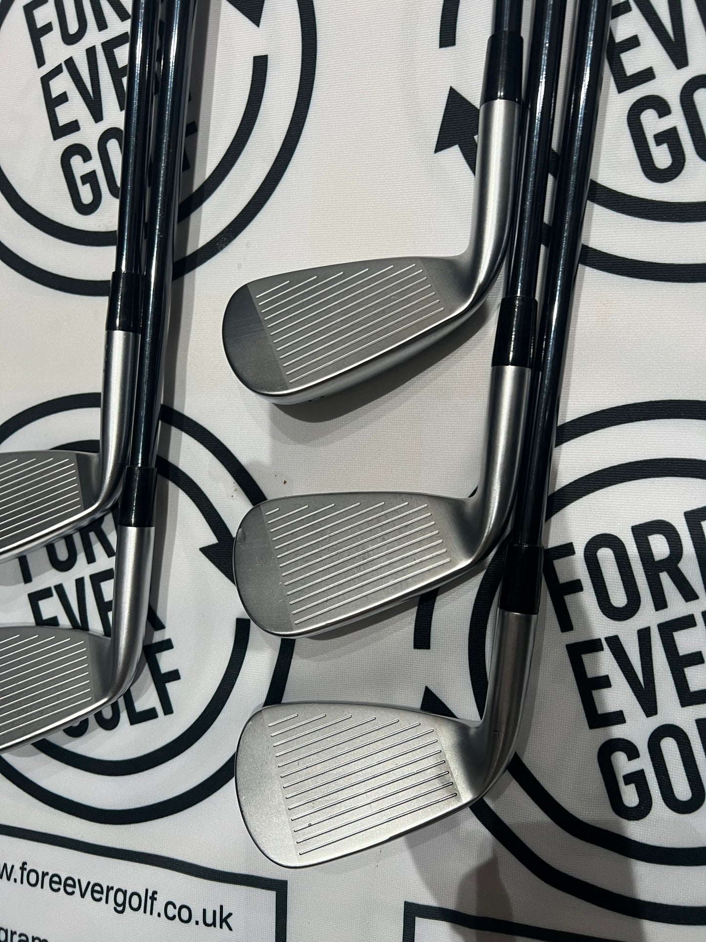 MIZUNO JPX 925 HL IRONS / 6 - PW / Mens RH / 60g Reg Flex Graphite Shafts
