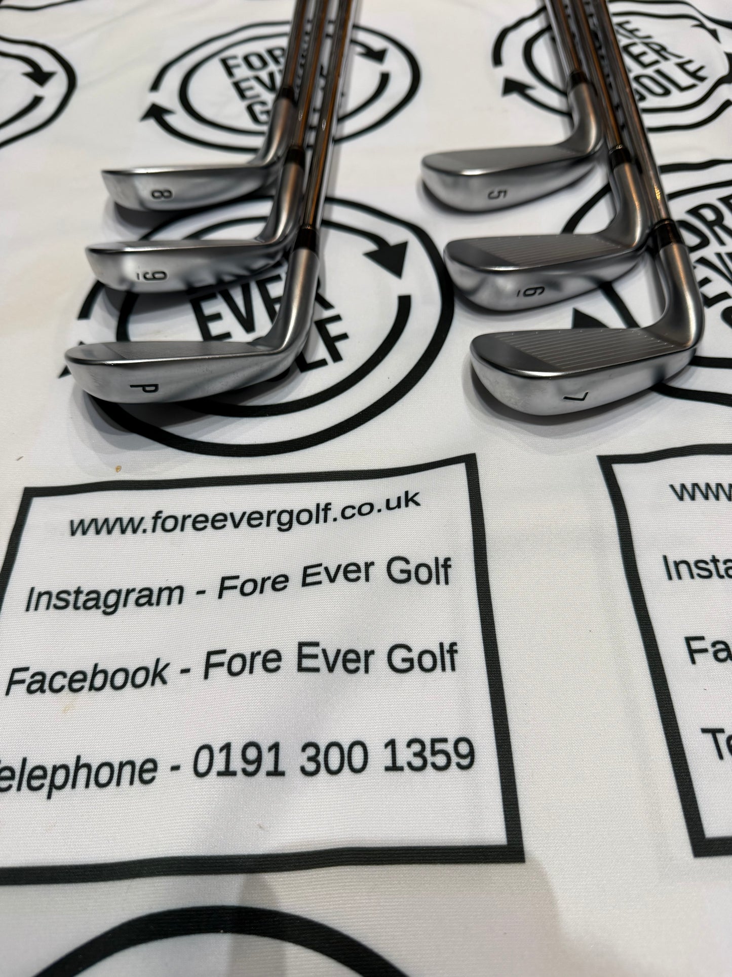 CALLAWAY APEX Ai200 IRONS / 5 - PW / RH / 105g Stiff Flex