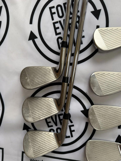 CALLAWAY Ai SMOKE IRONS / 4 - PW / Mens RH / 120g Stiff Flex / GOOD USED