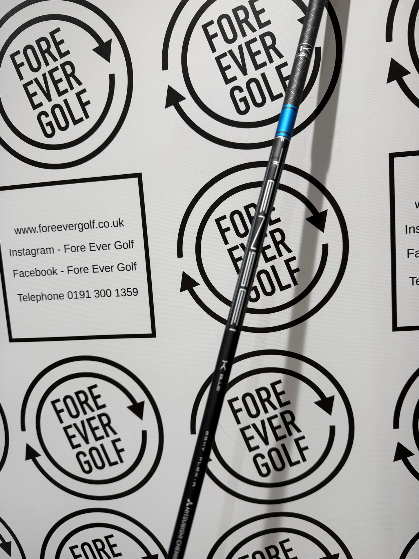 TITLEIST GT2 3 HYBRID / 18 Degree / RH / 65g Stiff Flex