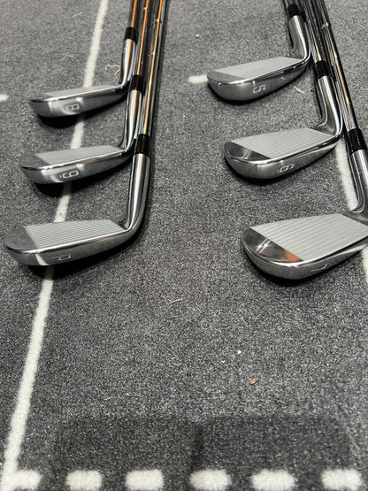 MIZUNO PRO 243 IRONS / 5 - PW / Mens RH / 115g Stiff Flex
