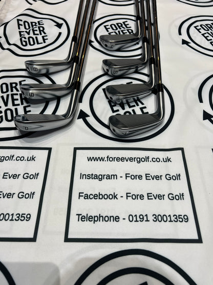 TAYLORMADE P790 (2025) IRONS / 4 - PW / RH / 105g Reg Flex