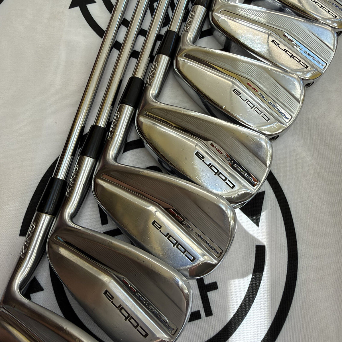 COBRA FORGED TEC ONE LENGTH IRONS (2023) / 4 - PW / 90g Reg Flex / RH / GOOD
