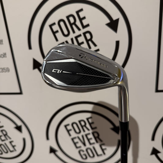 TAYLORMADE Qi SW SAND WEDGE / Mens RH / 60g Reg Graphite Flex / GOOD USED