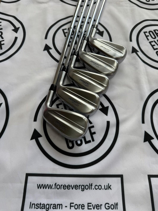 TITLEIST T350 (2025) IRONS / 5 - 9 / Mens RH / AMT White Stiff Flex / V.GOOD USED
