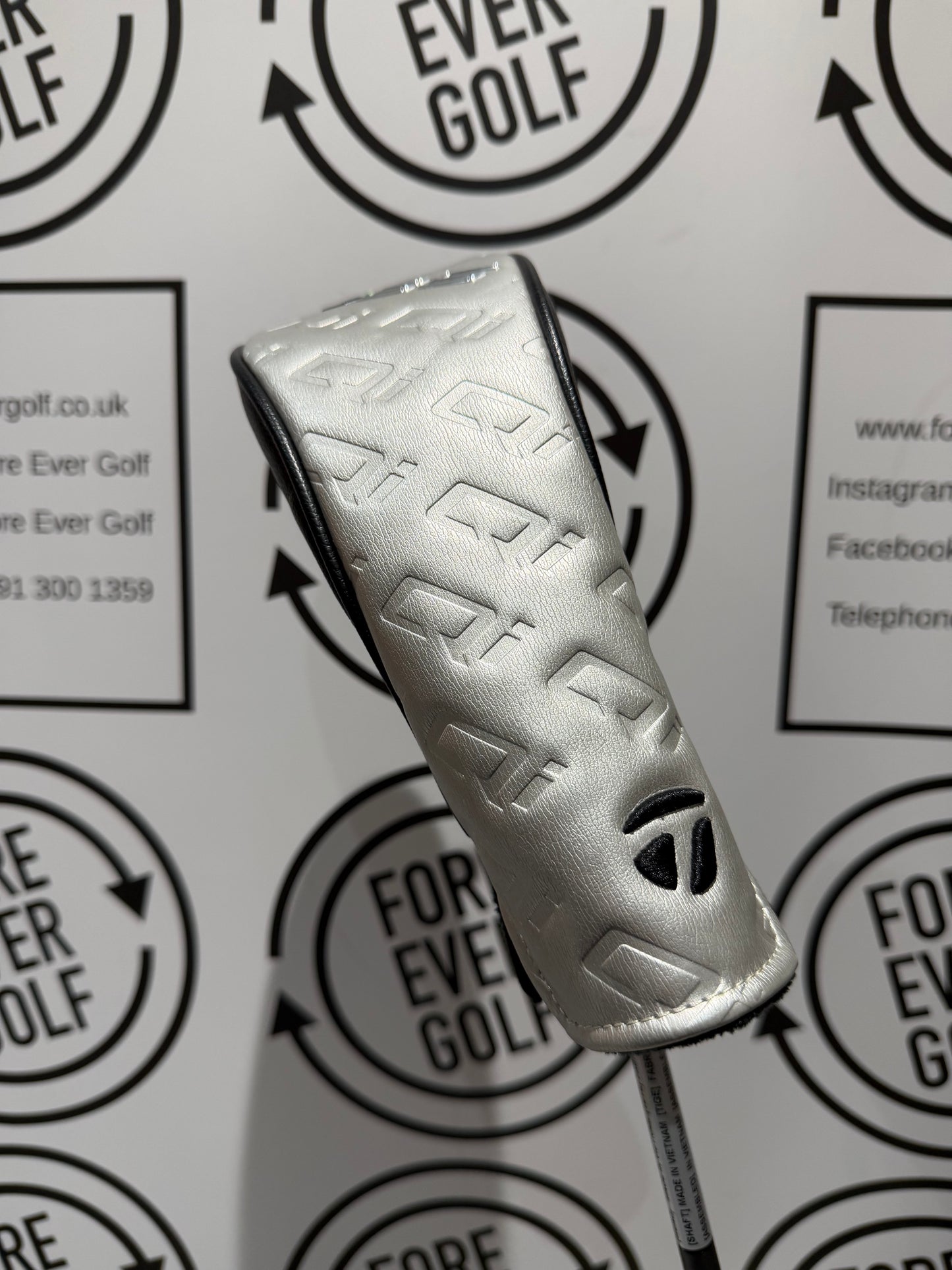 TAYLORMADE Qi35 MAX 4 HYBRID / 23 Deg / RH / 50g Reg Flex