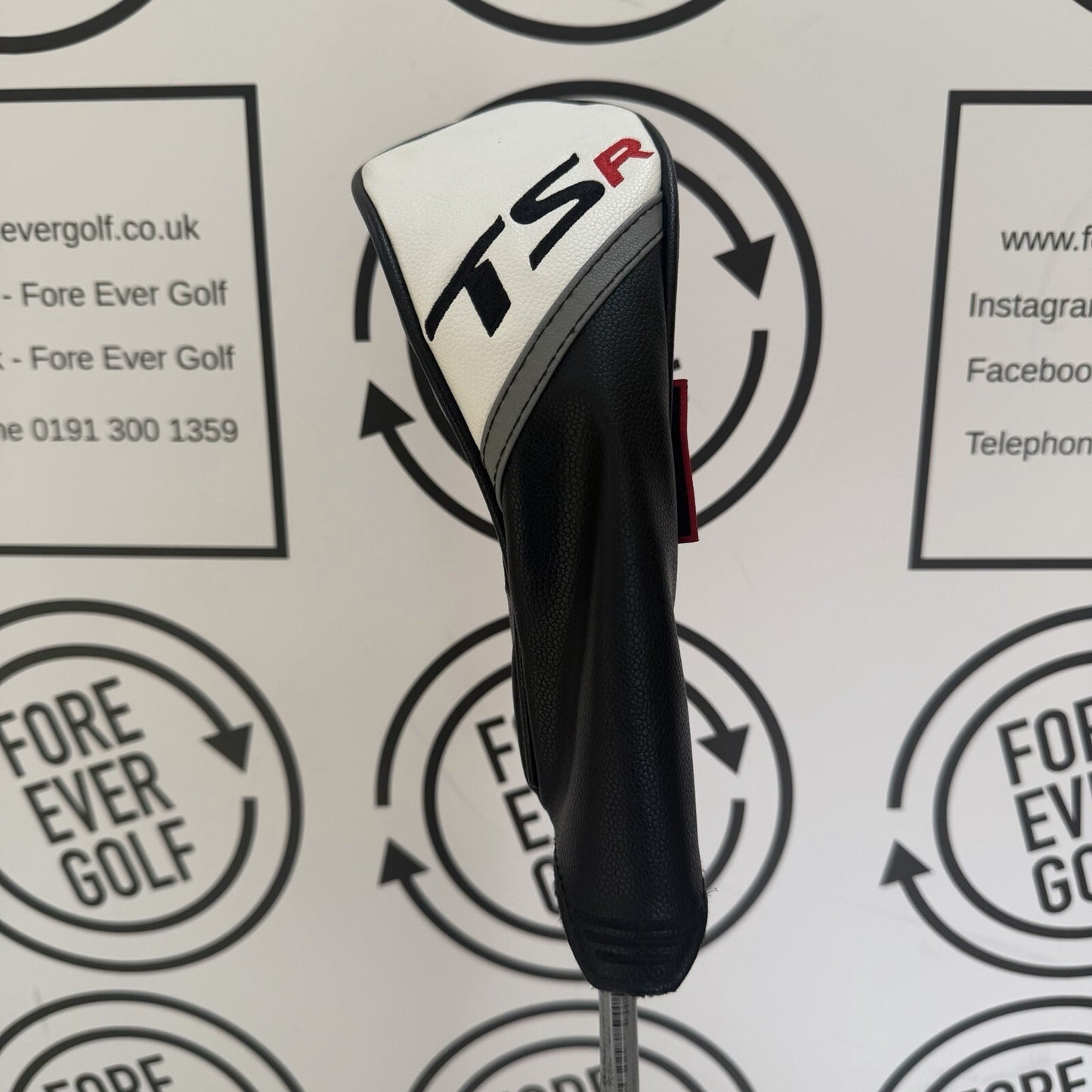 TITLEIST TSR3 4 HYBRID / 21 Deg / Mens RH / 80g Stiff Flex / GOOD USED
