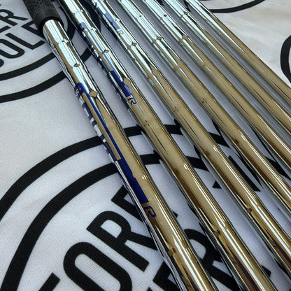 PING i230 IRONS / 4 - PW / Black Dot / Mens RH / 98g Reg Flex / V.GOOD USED