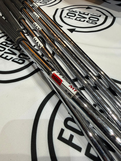 TAYLORMADE SIM2 MAX IRONS / 5 - PW / RH / 85g Regular Flex