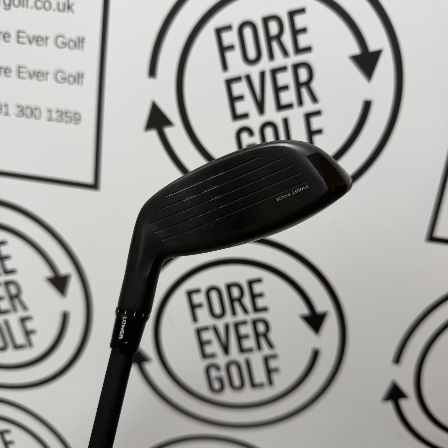 TAYLORMADE Qi4D 4 HYBRID / 22 Degree / RH / 65g Reg Flex / MINT USED