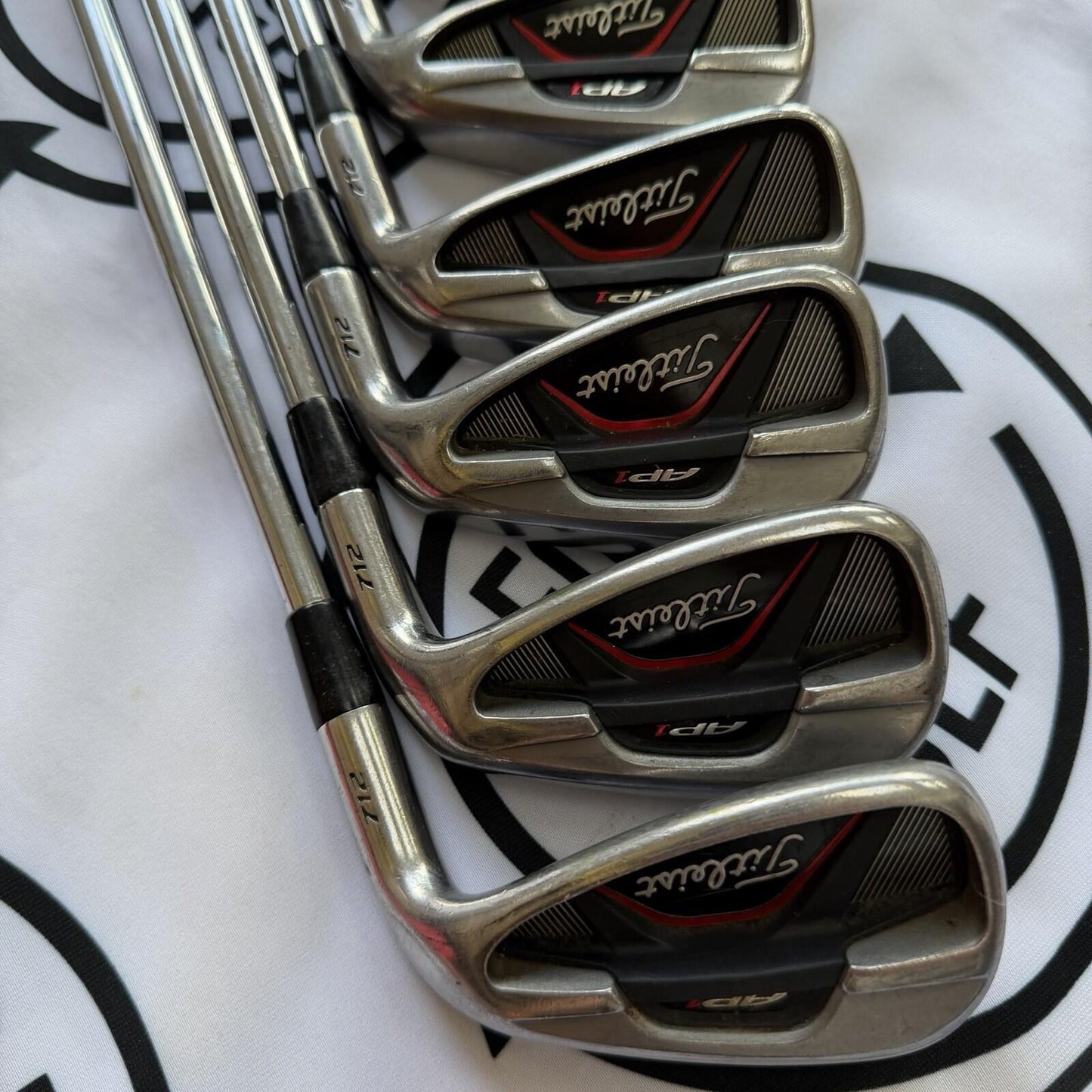 TITLEIST AP1 712 IRONS / 4 - PW / Mens RH / Regular Flex / GOOD USED