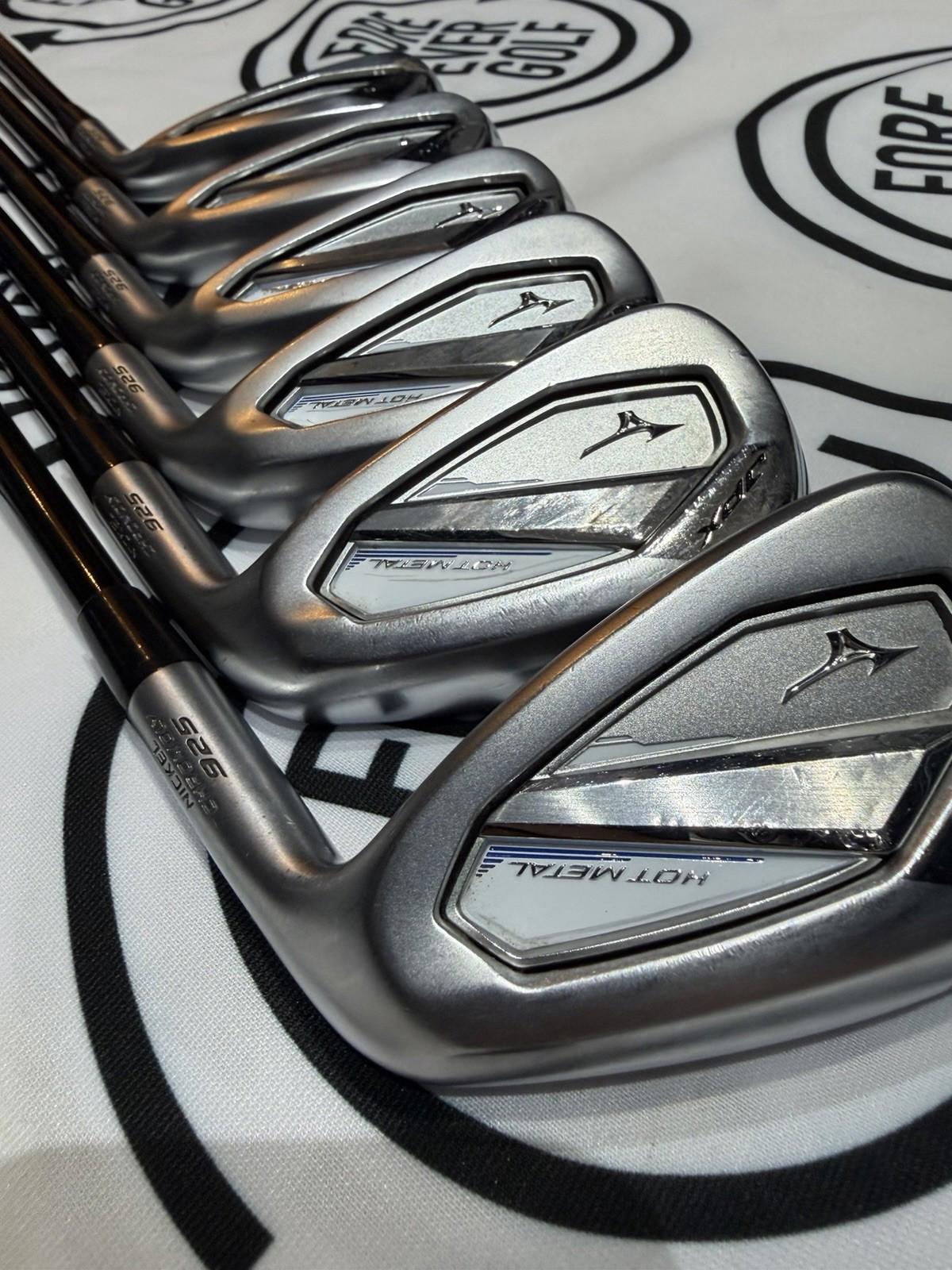 MIZUNO JPX 925 HOT METAL IRONS / 5 - PW / RH / 65g Reg Flex MMT Graphite Shafts