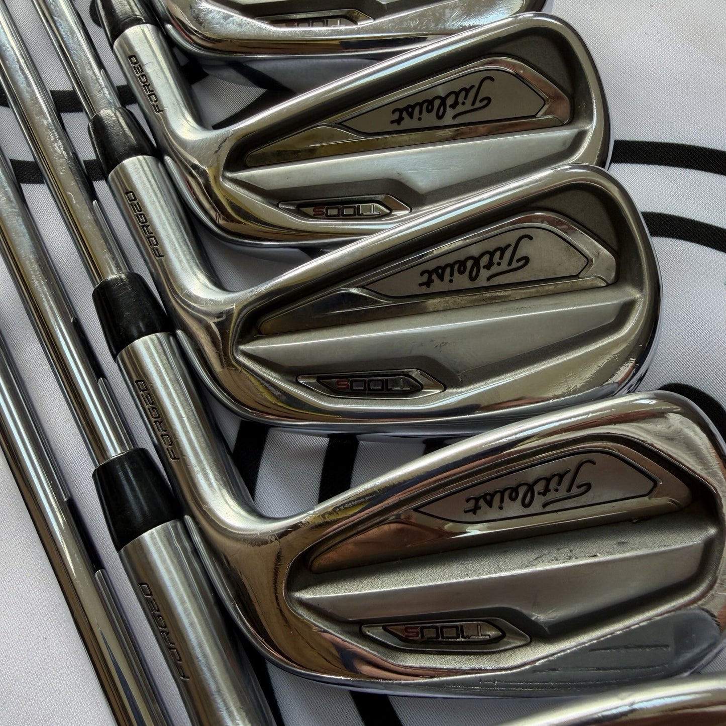 TITLEIST T100S (2019) IRONS / 5 - PW / Mens RH / 120g Stiff Flex / GOOD USED