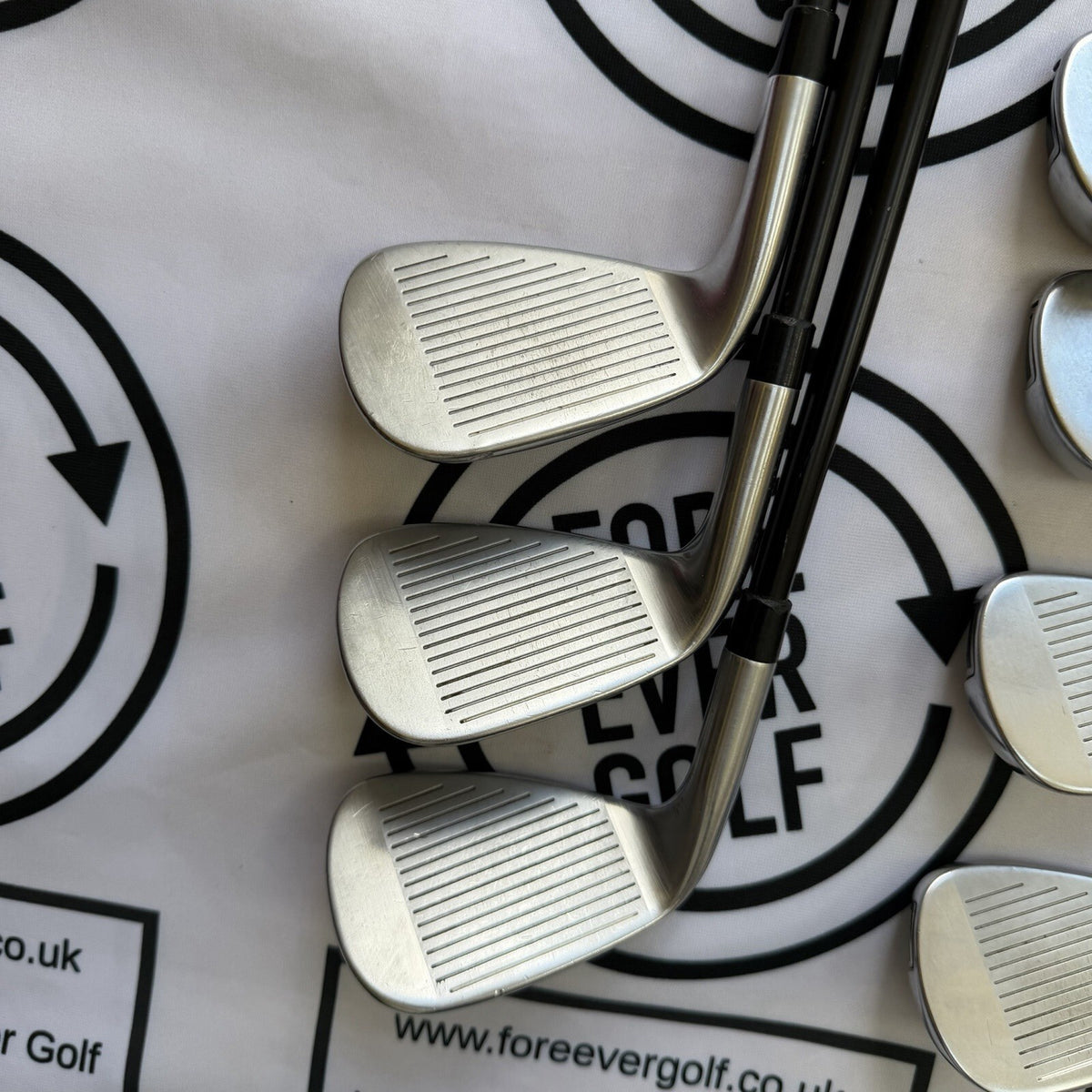 TAYLORMADE Qi IRONS / 5 - AW / Mens RH / 60g Senior Flex / V.GOOD USED