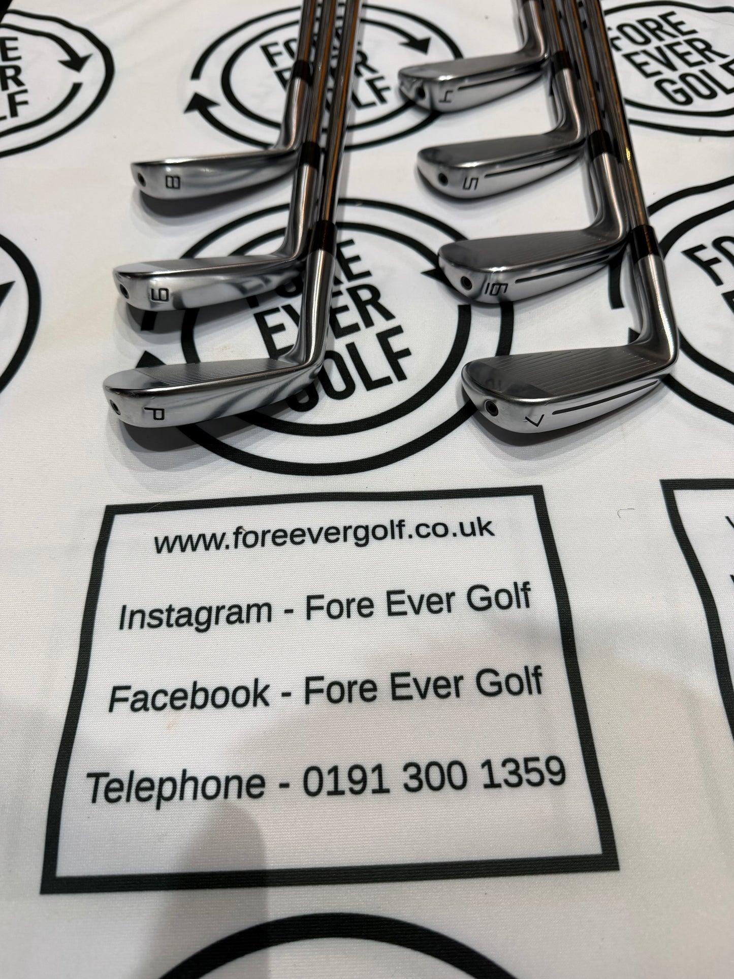 TAYLORMADE P770 (2024) IRONS / 4 - PW / RH / 120g Stiff Flex