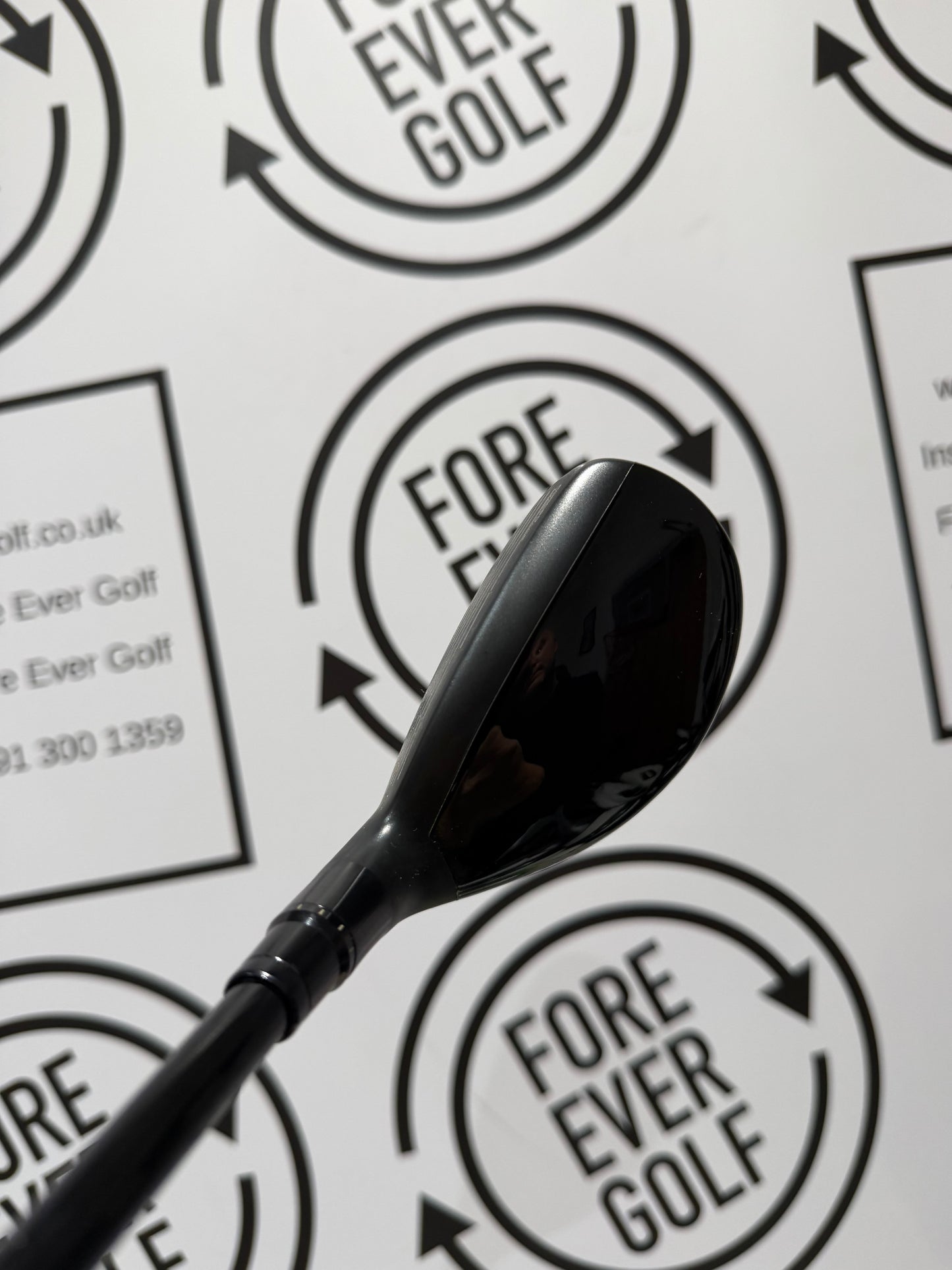 TAYLORMADE Qi10 TOUR 3 HYBRID / 19.5 Deg / RH / 95g X-Stiff Flex