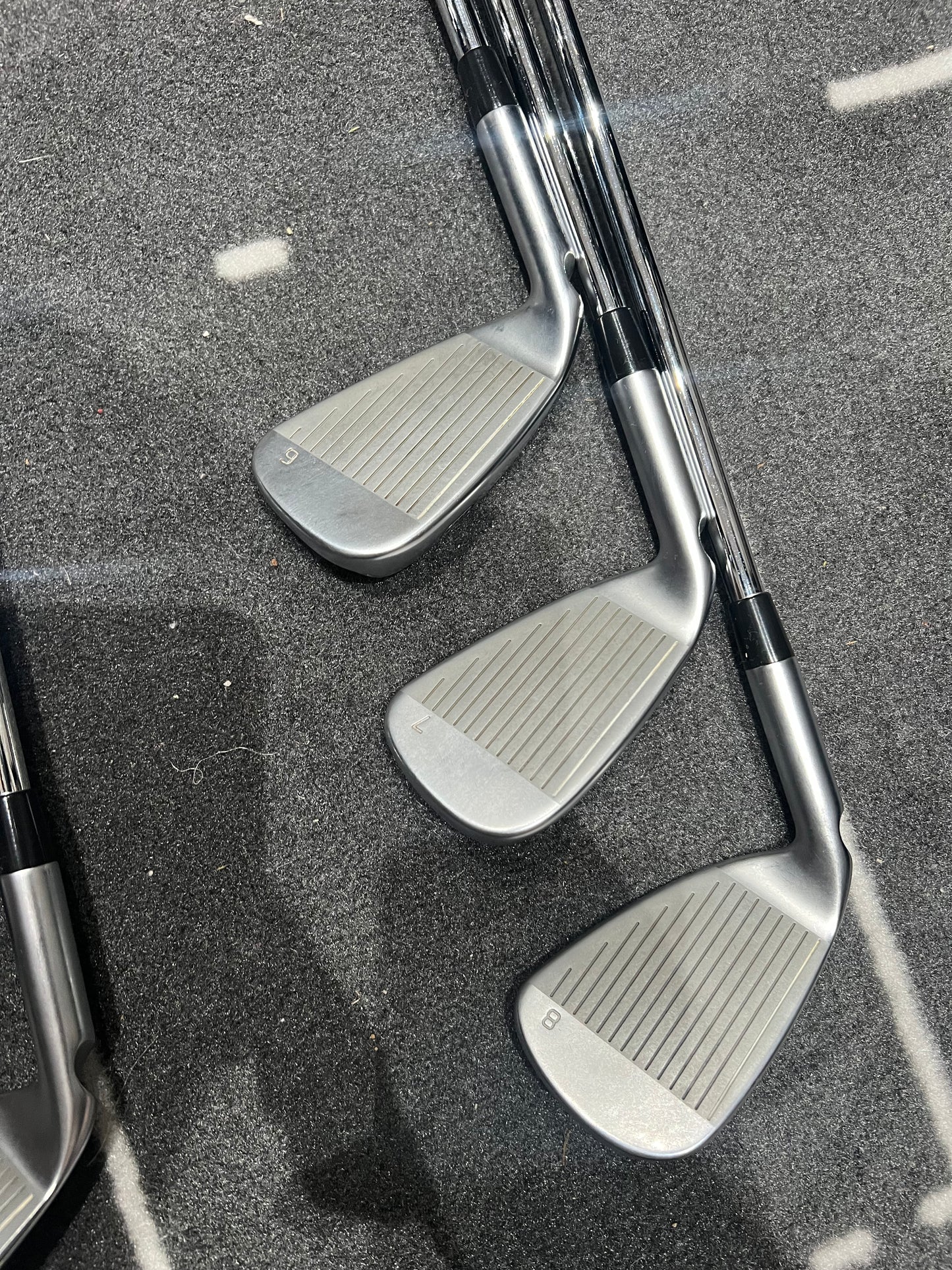 PING G425 IRONS / 6 - UW / Orange Dot / RH / Regular Flex
