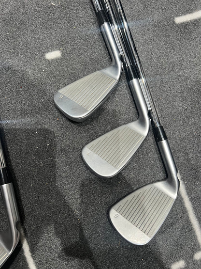 PING G425 IRONS / 6 - UW / Orange Dot / RH / Regular Flex