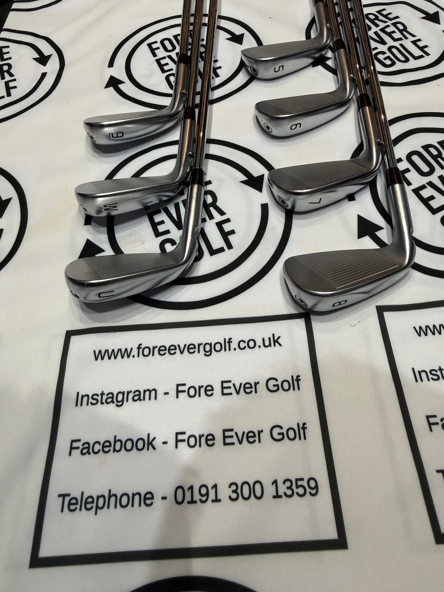 PING i530 IRONS / 5 - UW / BLACK DOT / RH / 105g Reg Flex