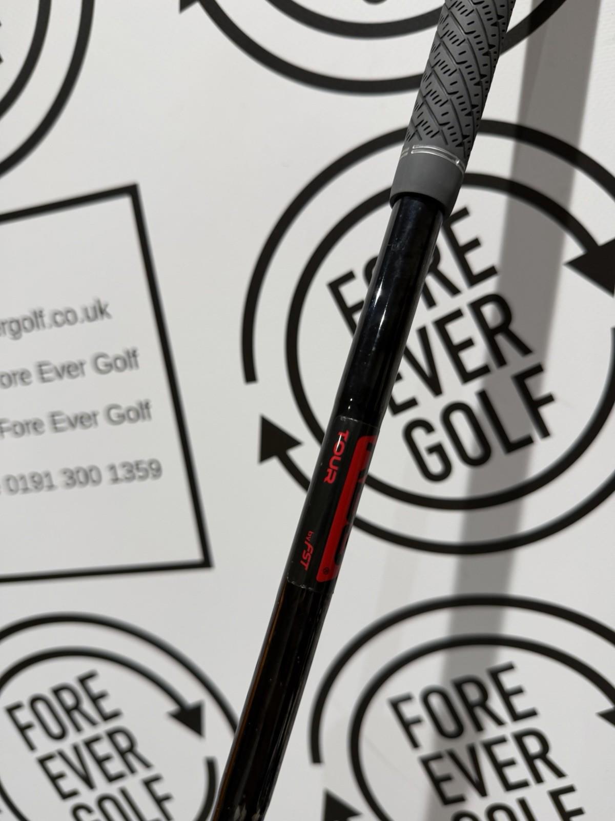 TAYLORMADE P790 (2023) AW GAP WEDGE / Mens RH / 120g Stiff Flex / GOOD USED