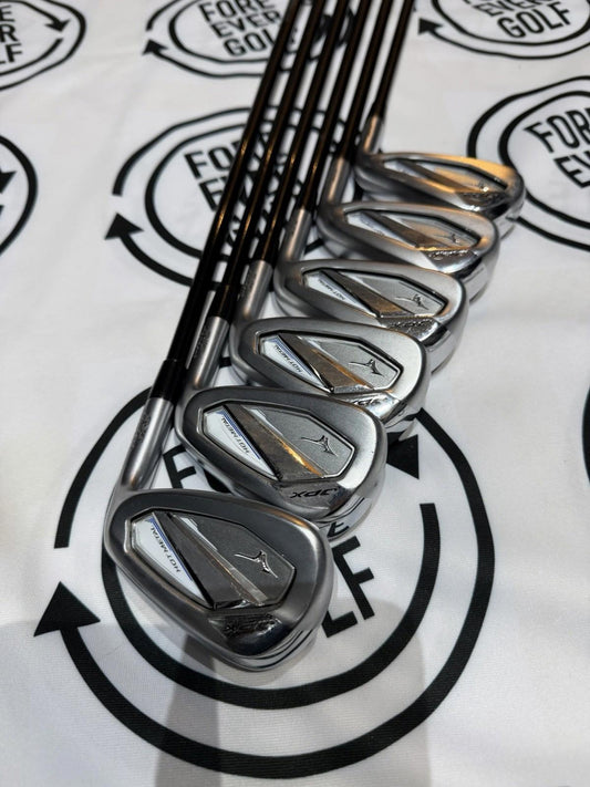 MIZUNO JPX 925 HOT METAL IRONS / 5 - PW / RH / 65g Reg Flex MMT Graphite Shafts