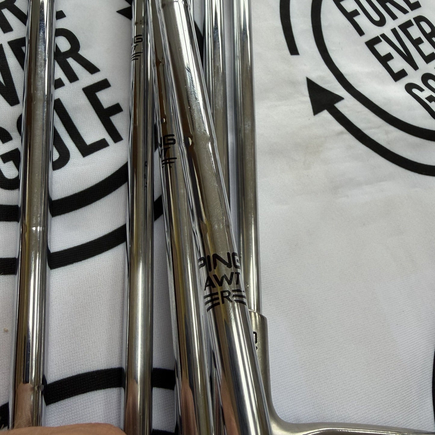 PING i15 IRONS / 3 - PW / RH / White Dot / Reg Flex / OK USED