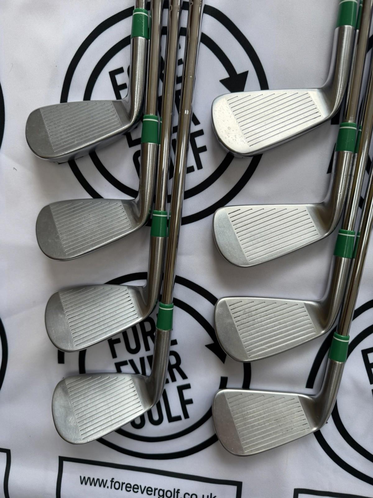 TAYLORMADE P790 (2017) IRONS / 4 - PW + AW / RH / 105g Stiff Flex / V.GOOD USED