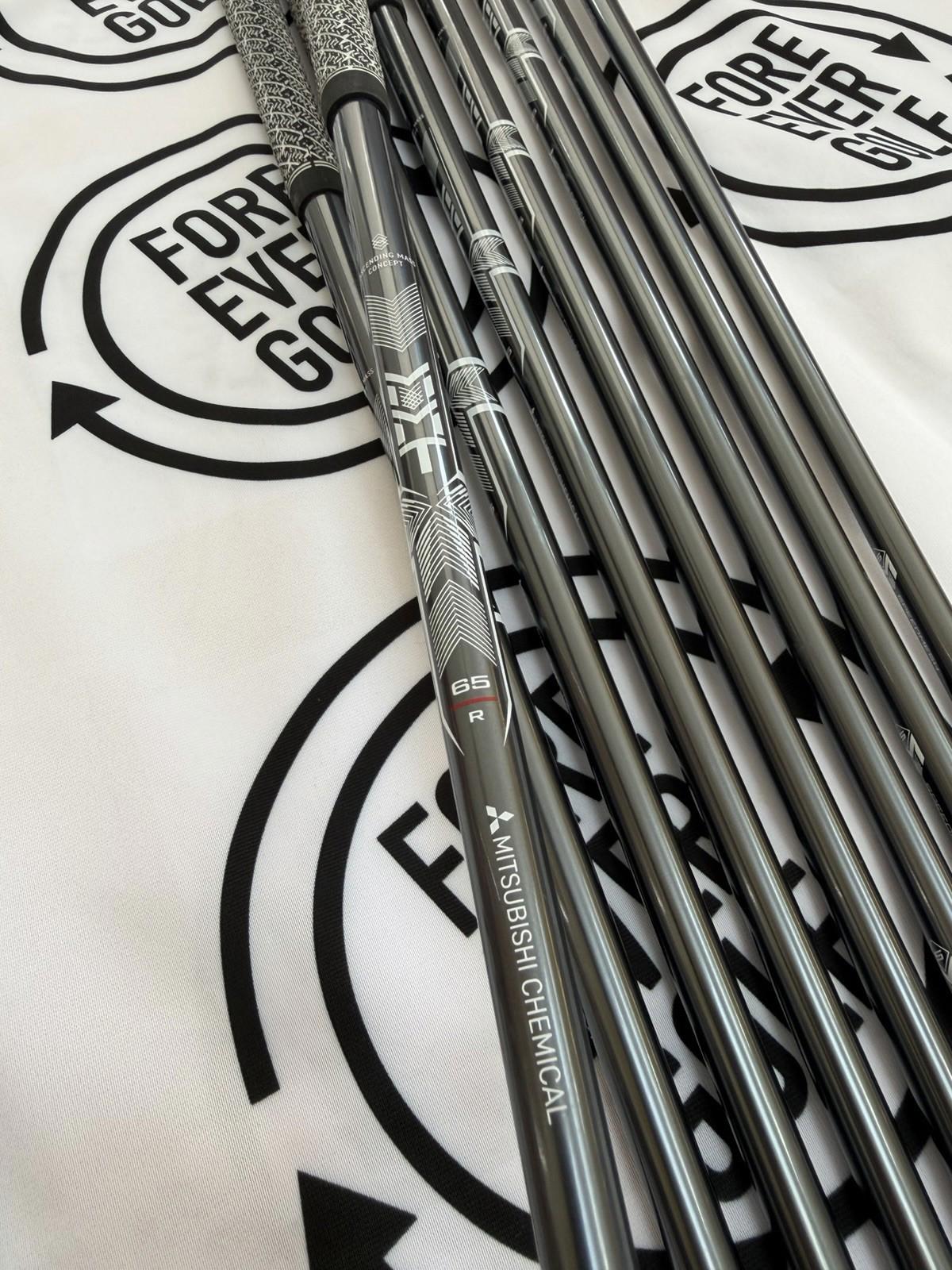 TITLEIST T250 IRONS / 4 - PW + 48 / RH / 65g Reg Flex MMT Graphite Shafts / VGC